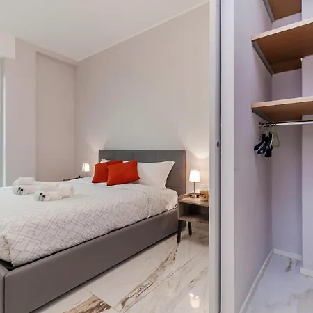Butterfly Gate Apartment Milan Exterior photo
